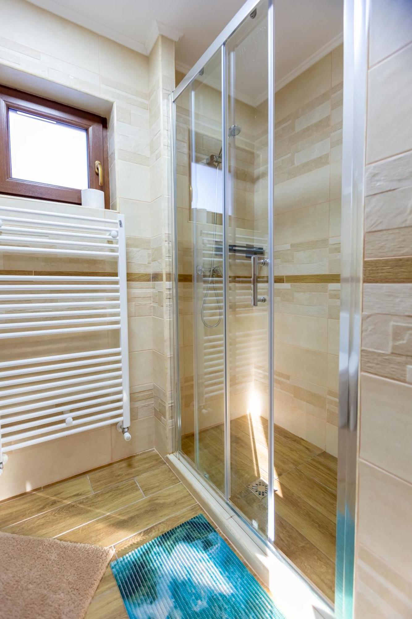 Cabana Lunca Targu Neamt Ngoại thất bức ảnh
